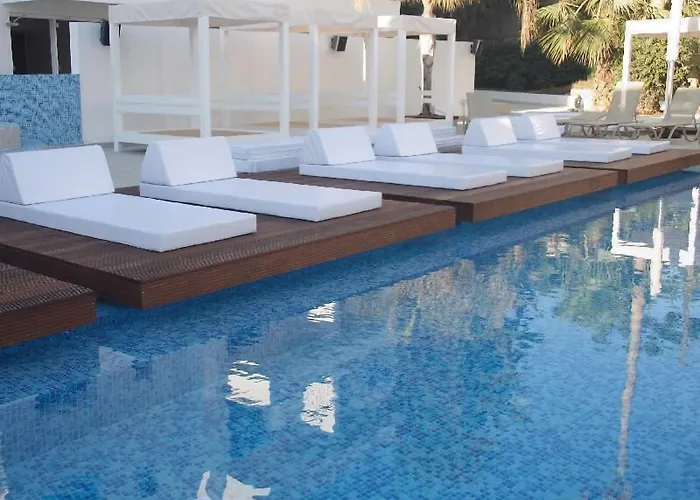 Tsokkos Holidays Aparthotel