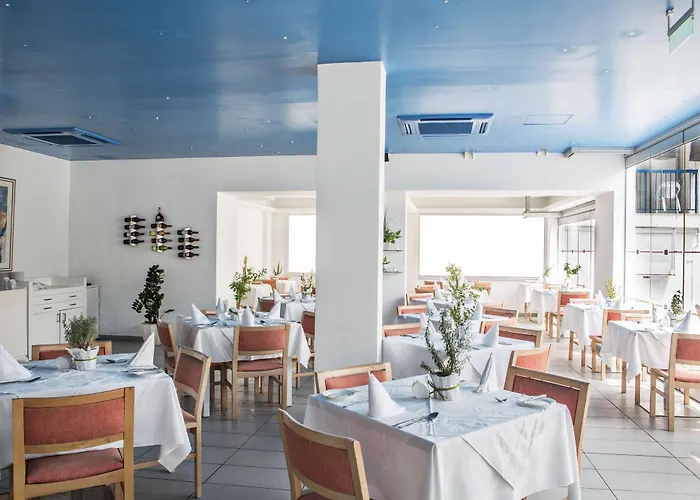 Tsokkos Holidays Aparthotel