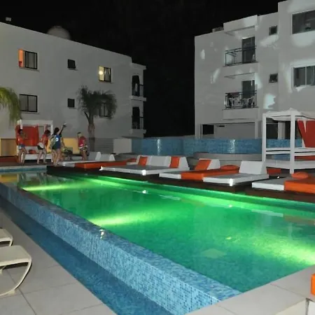 Apartahotel Tsokkos Holidays 3*