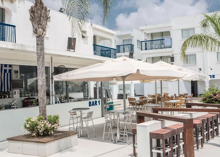 Tsokkos Holidays Hotel apartamentowy