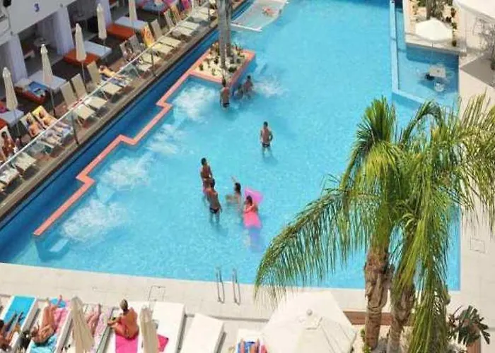 Tsokkos Holidays 3* Ajia Napa